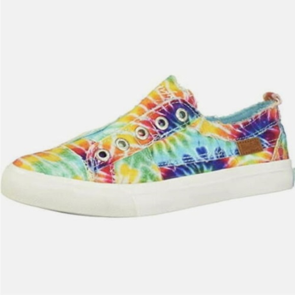Blowfish Malibu NWT Women’s Tie Dye Sneakers Size 7 - Picture 1 of 4